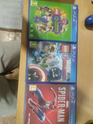 Juegos de PlayStation 4 y Nintendo Switch