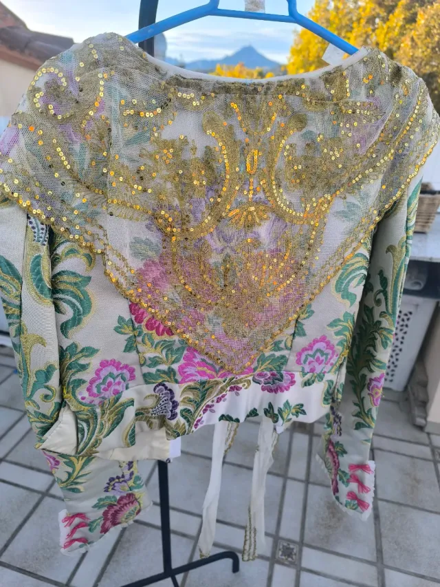 Traje de Fallera bordado