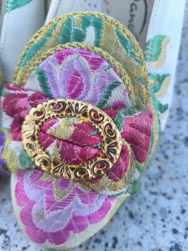 Traje de Fallera bordado