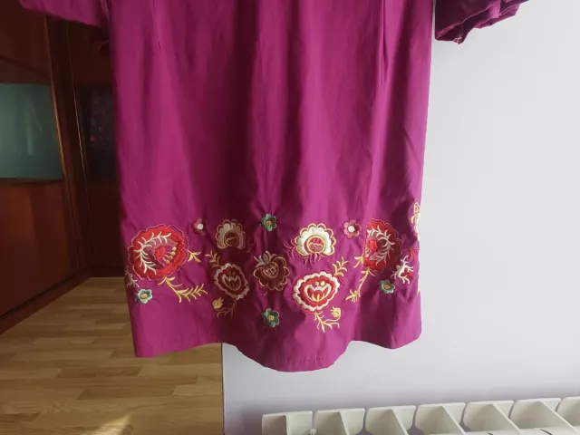 Vestido mujer sin estrenar bordado