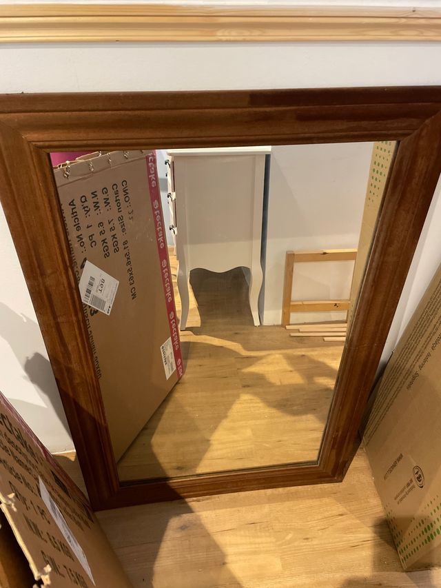 Espejo de madera y cristal antiguo