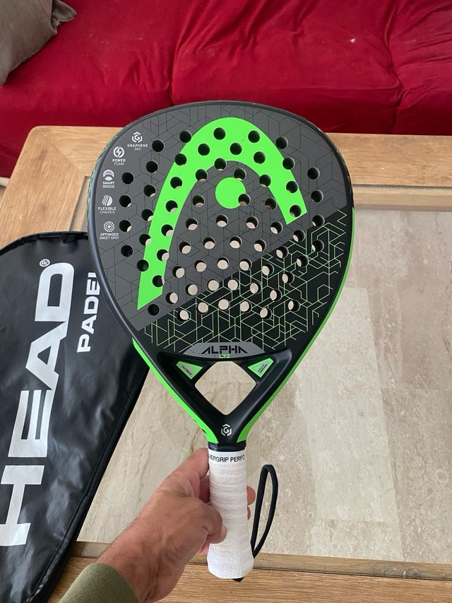 Pala de pádel Head con funda