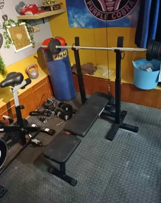 Banco de Pesas y Bicicleta Estática