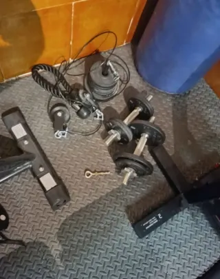 Banco de Pesas y Bicicleta Estática