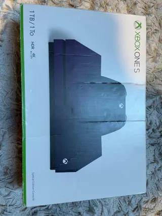 Xbox One S 1TB limited edition nera