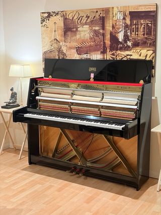 Piano Kawai K-15E del año 2006