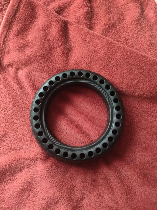 Rueda maciza patinete 8.5 sin estrenar.