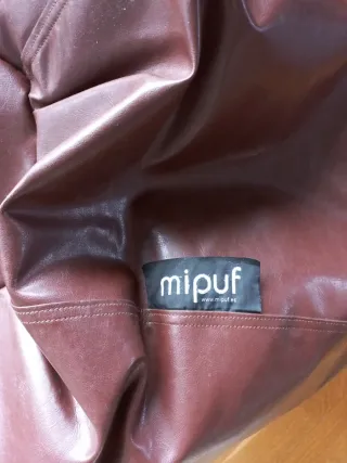 Puf pera.  Marca Mi puf de polipiel marrón URGE