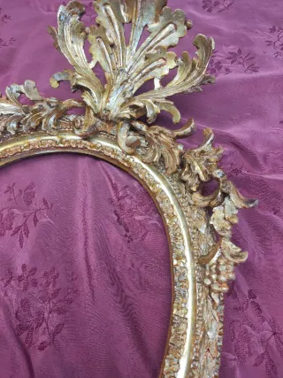 Antica cornice dorata intagliata a mecca '700