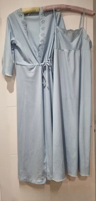 Conjunto bata y camisón azul Talla M
