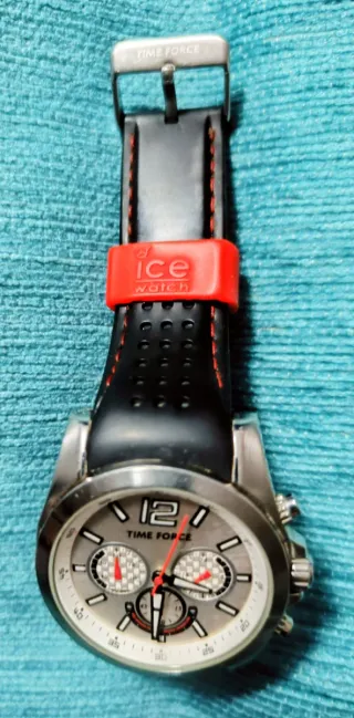 Reloj TIME FORCE Original Plata