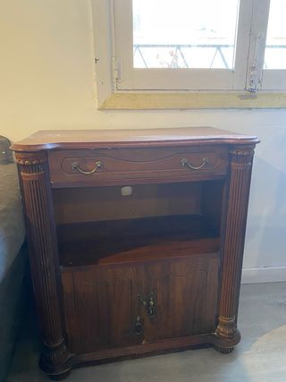 Mesa aparador de madera para entrada