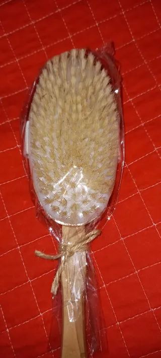 Spazzola corpo setole naturali manico lungo