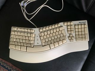 Teclado Ergonómico Microsoft Natural Keyboard