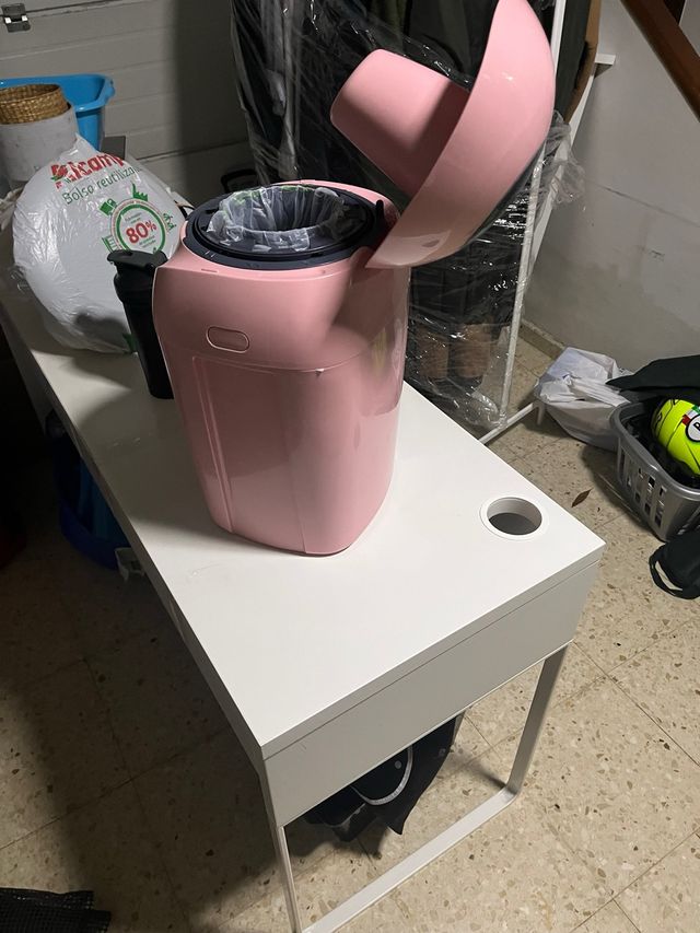 Papelera de pañales rosa