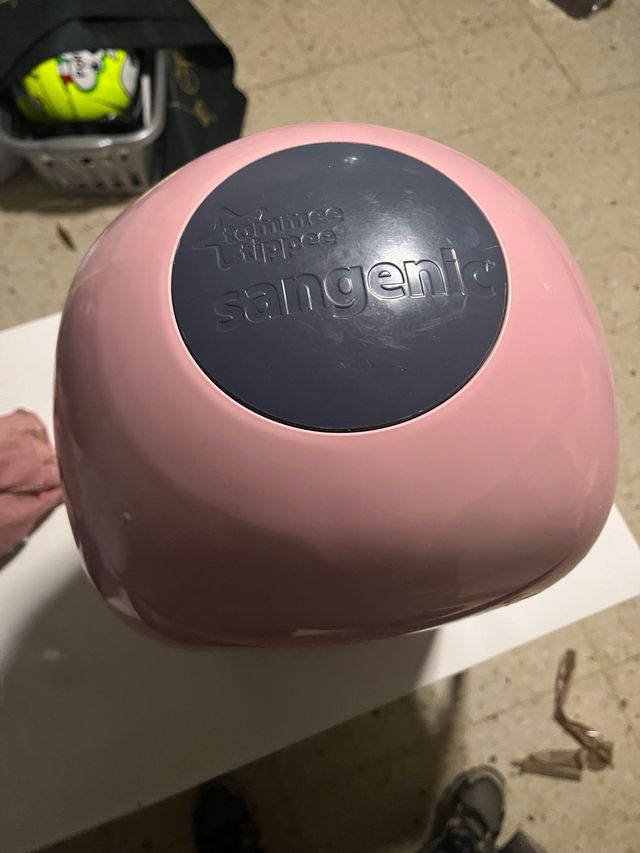 Papelera de pañales rosa