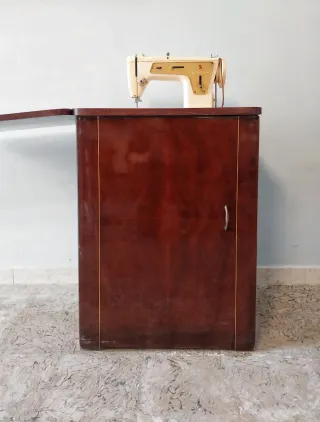 Macchina da cucire Singer 237 Fashion Made