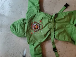 Mono de nieve verde Talla 4 años
