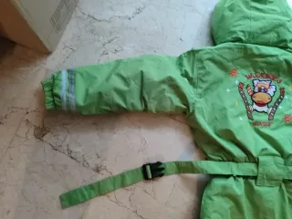 Mono de nieve verde Talla 4 años