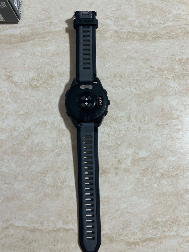 Garmin Forerunner 165 Smartwatch Negro/Gris