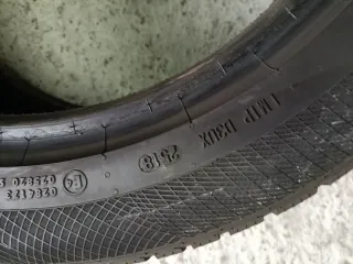 Neumáticos Invierno 235/50R18