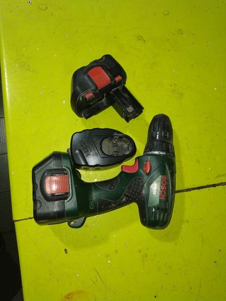 Taladro Bosch PSR 12 con baterías