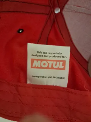 Cappellino Motul rosso e nero