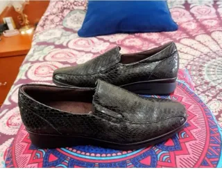 Pitillos Mocasines piel serpiente mujer 37.