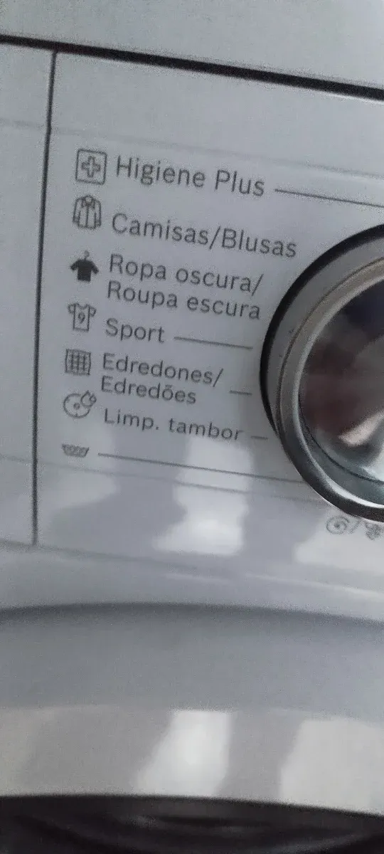 Lavadora Bosch casi nueva. Silenciosa .8 kilos.