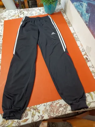 Pantalón Adidas Negro