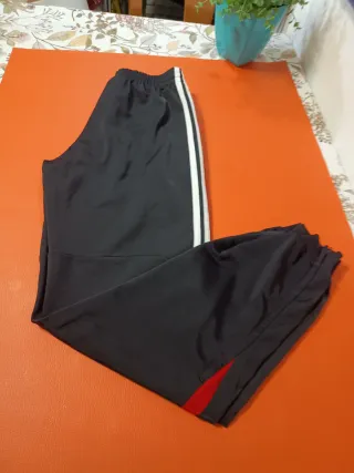 Pantalón Adidas Negro