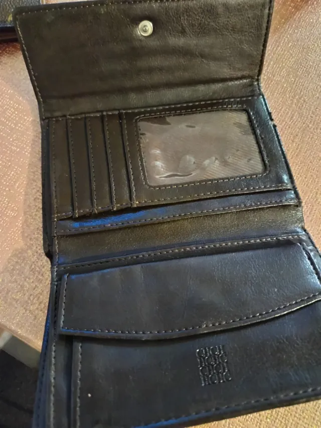 Cartera Carolina Herrera CH monograma