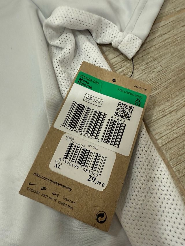 Camiseta Nike Gris y Blanca