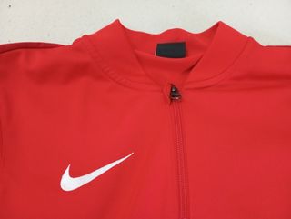 Chaqueta Deportiva Nike Roja Talla S
