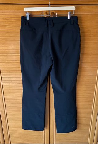 Pantalón montaña Quechua negro mujer. Talla 44