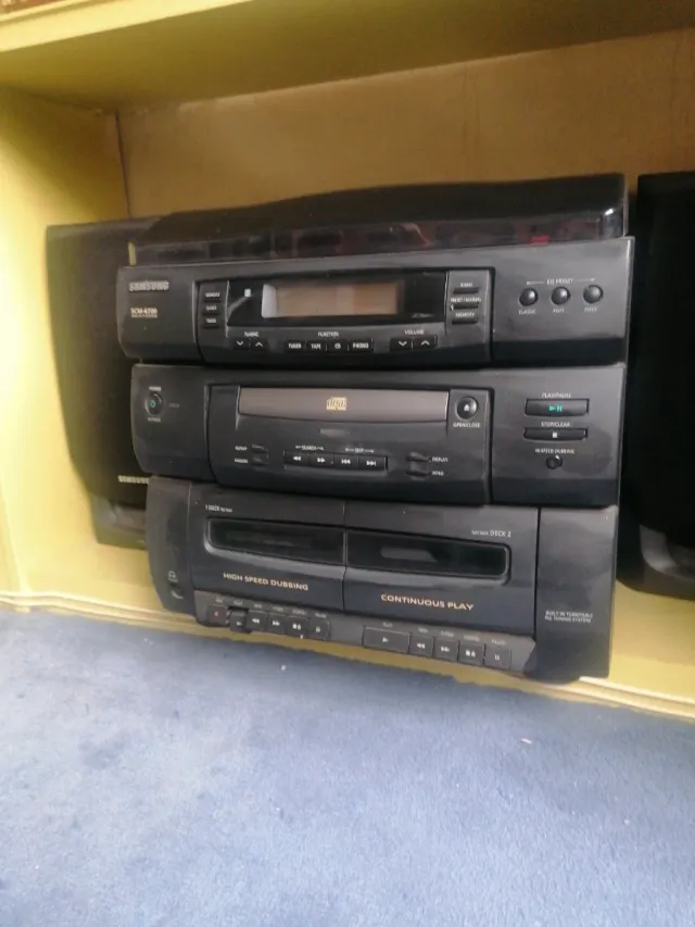 Minicadena Samsung Negra