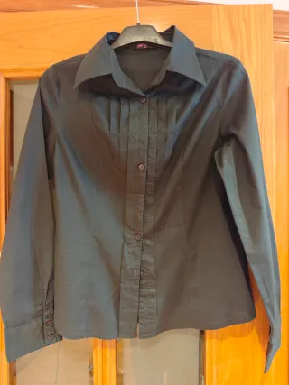 Blusa negra elegante