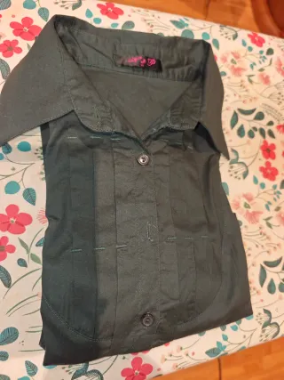 Blusa negra elegante