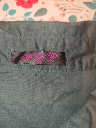 Blusa negra elegante