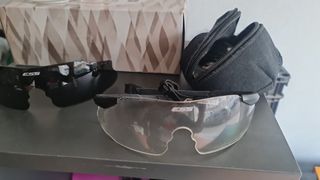 Gafas de campo ESS y para tiro.