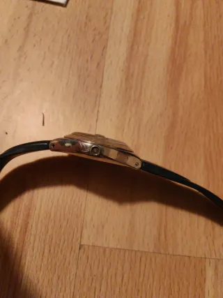 Reloj Swatch Irony Azul y Dorado