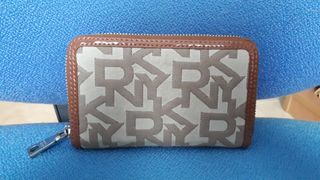 Monedero DKNY