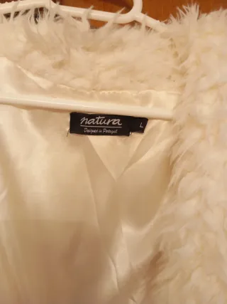 Abrigo corto blanco pelo sintético