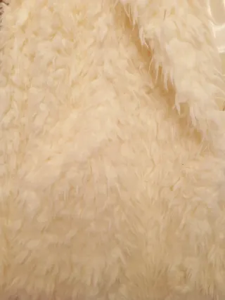 Abrigo corto blanco pelo sintético