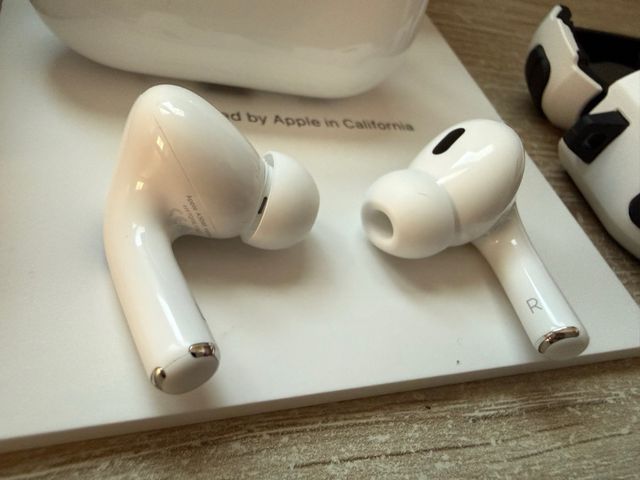 AirPods Pro 2 Nuevos + Apple Care