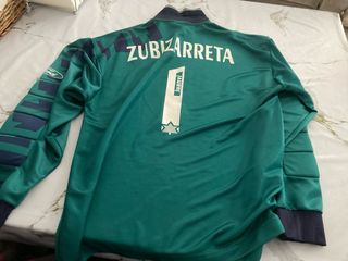 Camiseta Oficial Zubizarreta Firmada