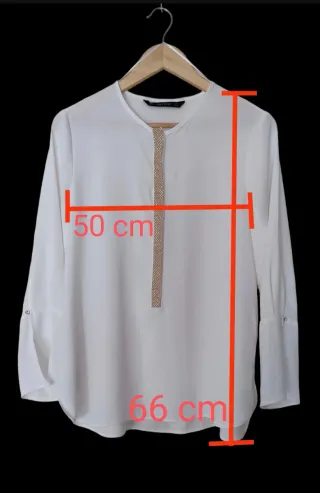 Blusa detalle Talla M, da más