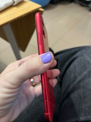 iPhone 11 (PRODUCT)RED