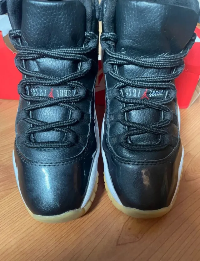 Jordan 11 Jubilee Originales Negro Rojo