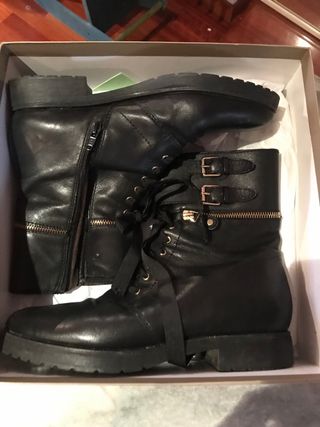 Botines militares piel negros